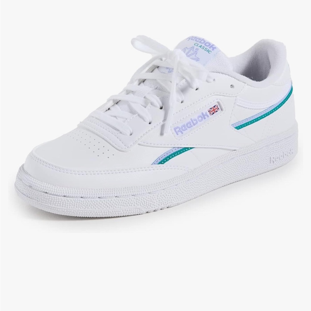 New in box Reebok Womens Club C 85 Vegan Sneaker size 5.5